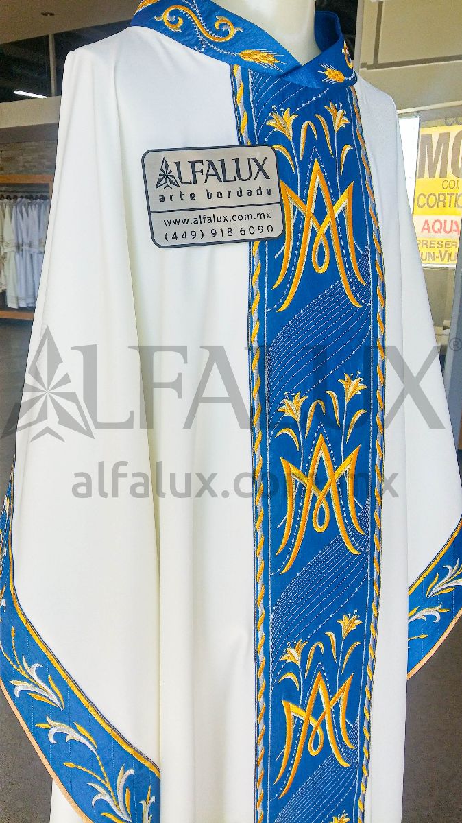 14 AVE MARIA Laterales Cuello Bordado Brocado Tafeta Azul